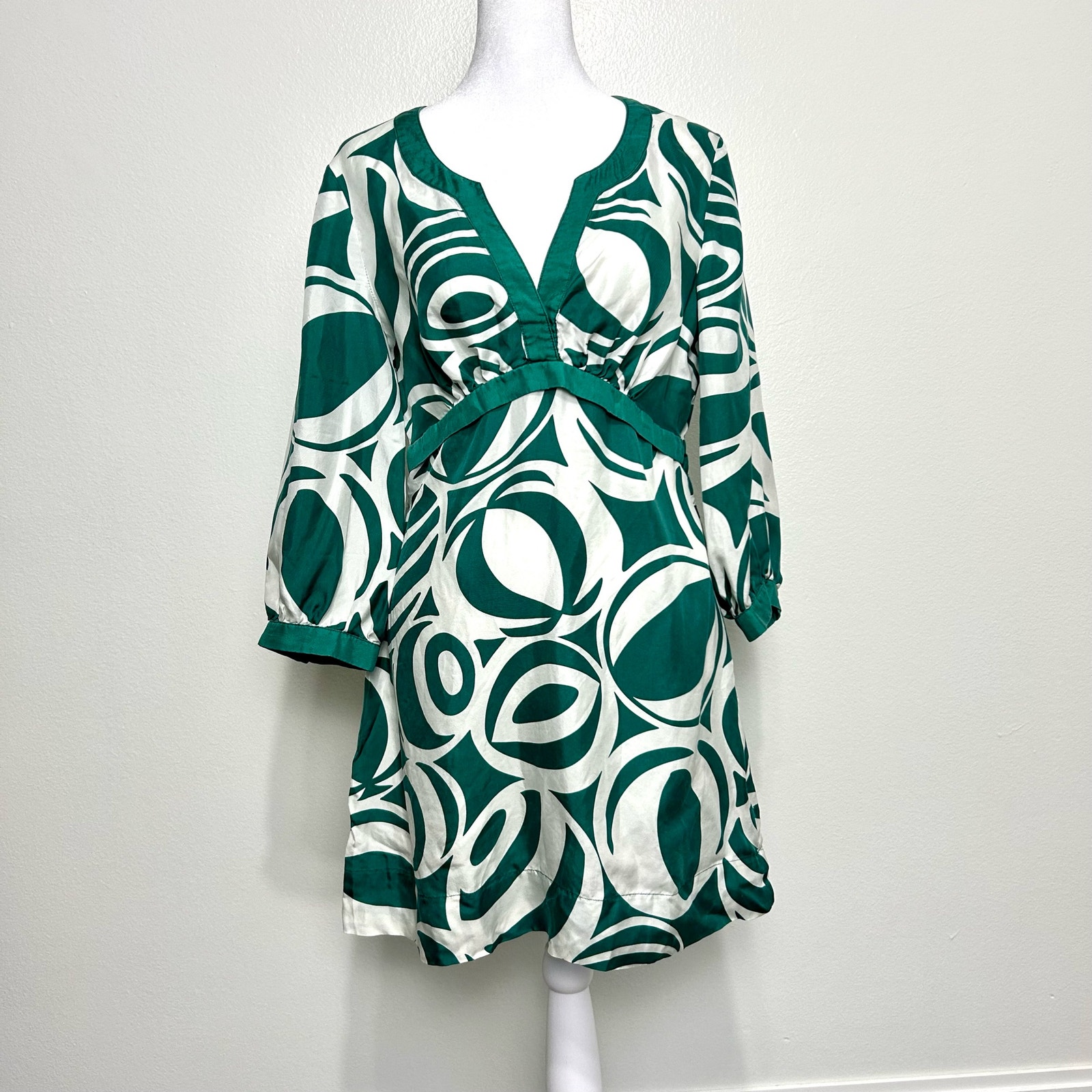 Jasper Conran 100% Silk Dress Womens Small Green White Cover Up Geometric